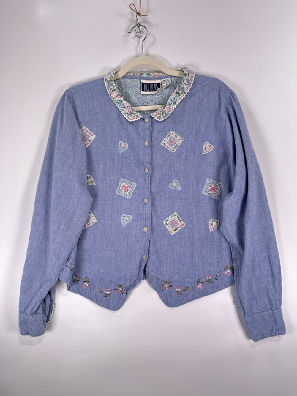 Bill Blass 90s Cottagecore Floral Lace Collar Chambray Blouse Blue Size L - Picture 2 of 13